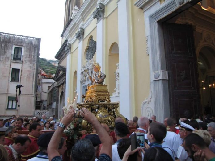 Minori celebra la  S. Trofimena